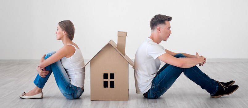 How-to-Go-About-Selling-a-House-After-Divorce-Agreement